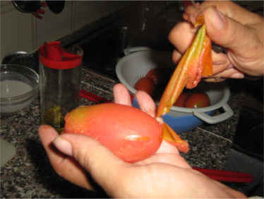 rimozione buccia pomodori